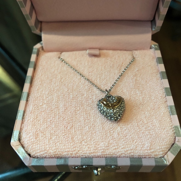Juicy Couture Pave Heart Necklace - Picture 1 of 1